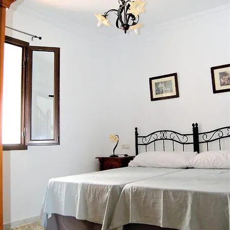 Apartamento Doble Vacacional Carmona Exterior photo
